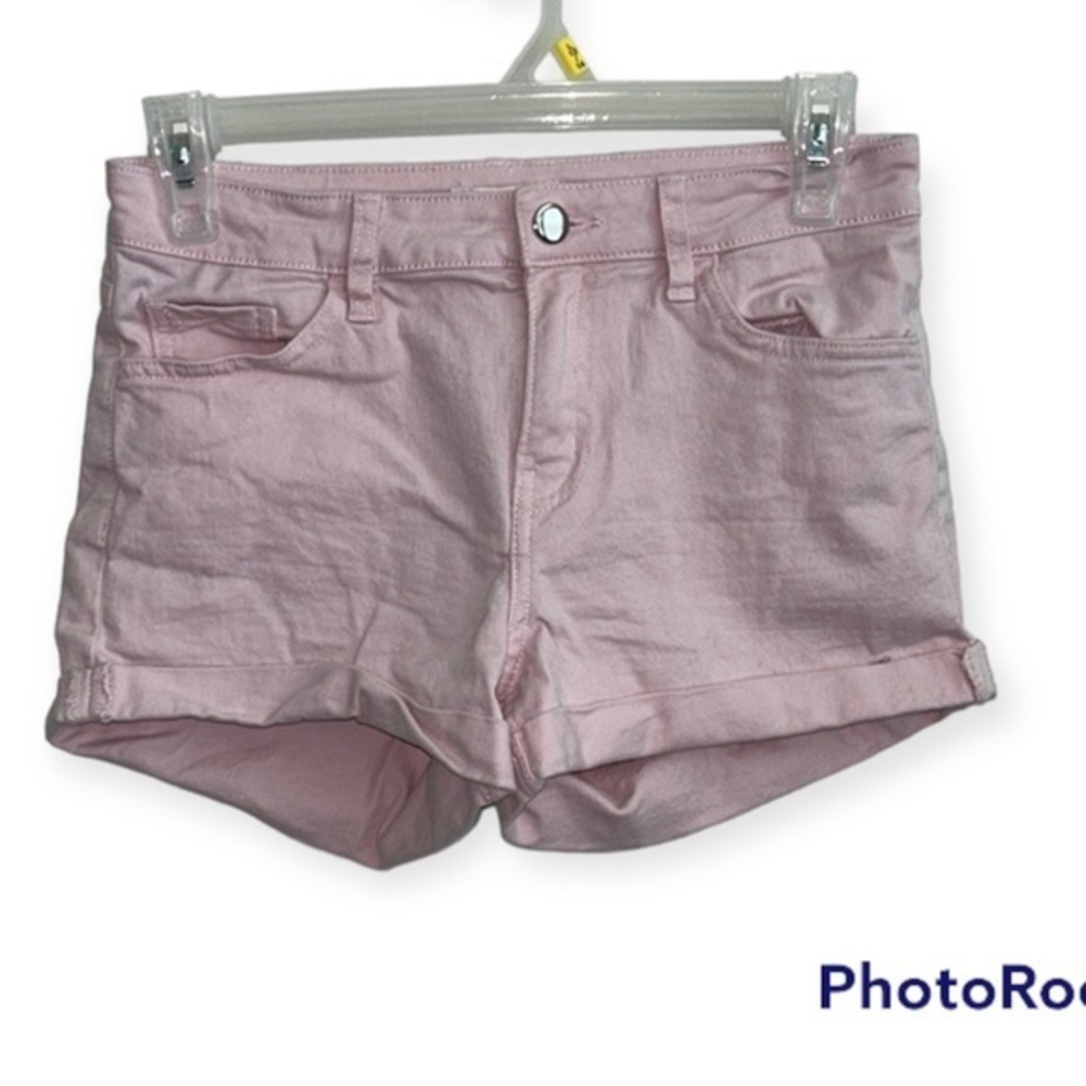 5/$30 🎈 H and M women’s light pink denim shorts‎ size 4